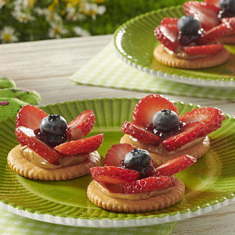 RITZ PB & Berry Flowers