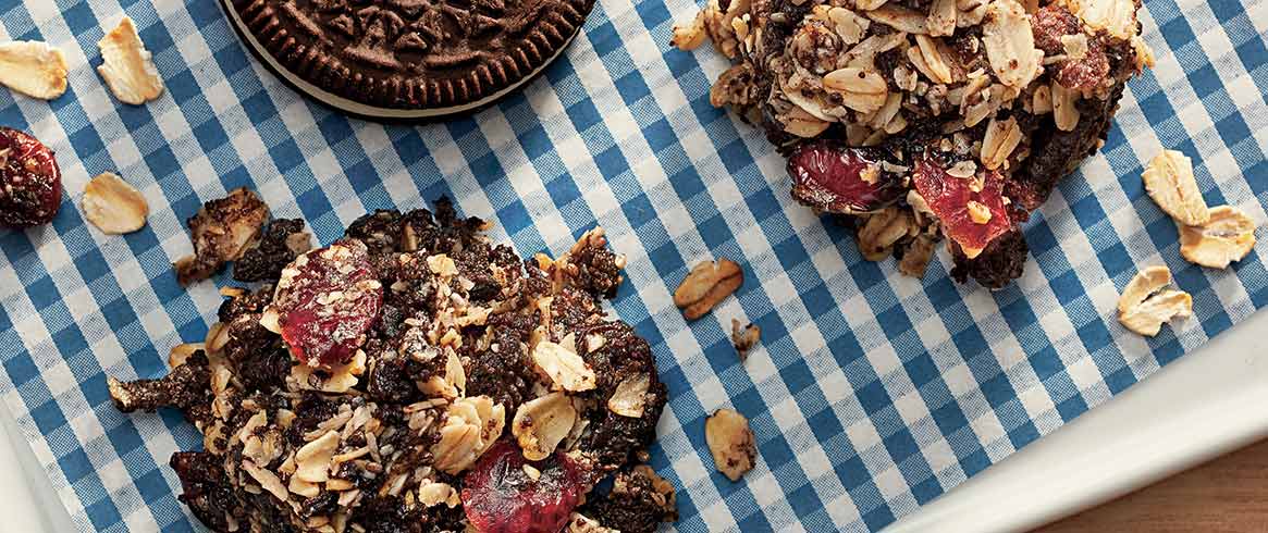 OREO No-Bake Granola Clusters