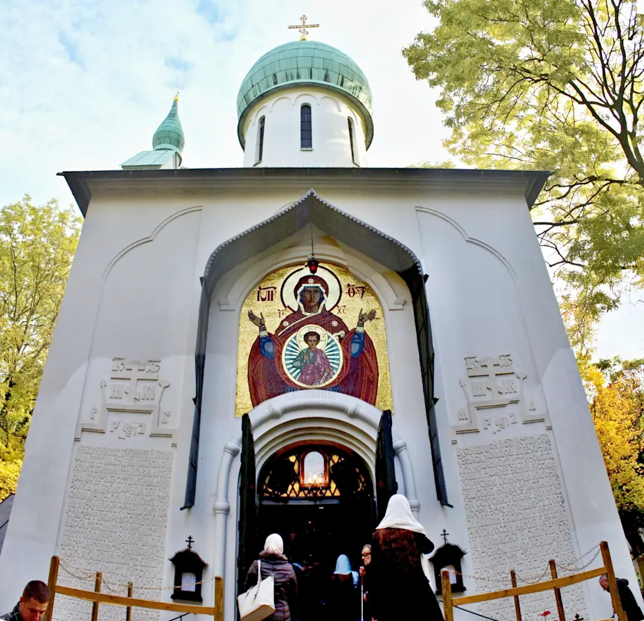 Olšanské hřbitovy v Praze: Informace, zajímavosti, plán a mapa hrobů