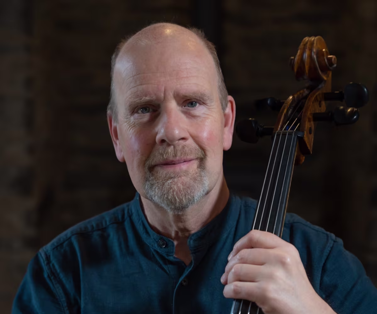 Cello Echoes: Bach & Crumb Cello Echoes: Bach & Crumb