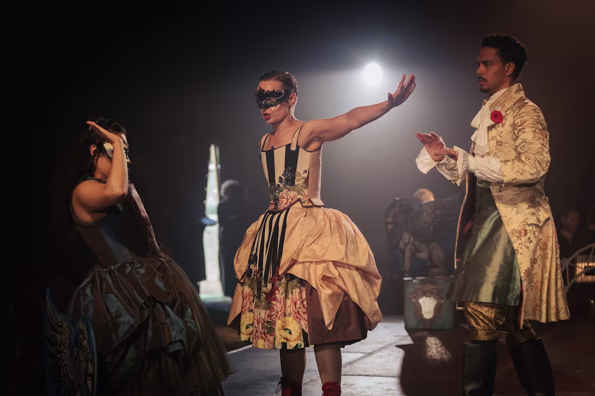 Julieth Lozano (Isabelle) and Katie Bray (Léonore) give Themba Mvula (Léandre) a dressing down for bad behaviour in Act I, Scene 3. Julieth Lozano (Isabelle) and Katie Bray (Léonore) give Themba Mvula (Léandre) a dressing down for bad behaviour in Act I, Scene 3.