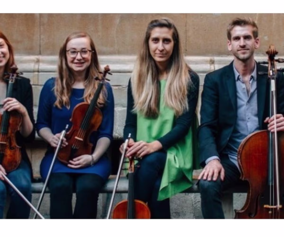 Haydn & Mozart String Quartets Haydn & Mozart String Quartets