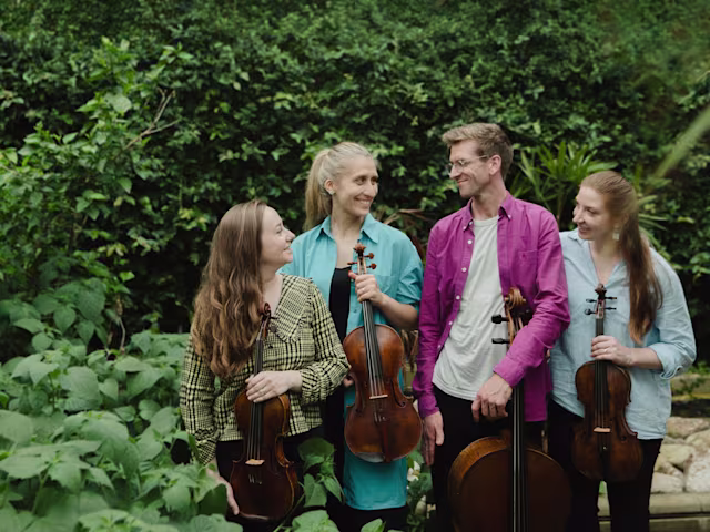 Haydn & Mozart String Quartets Haydn & Mozart String Quartets