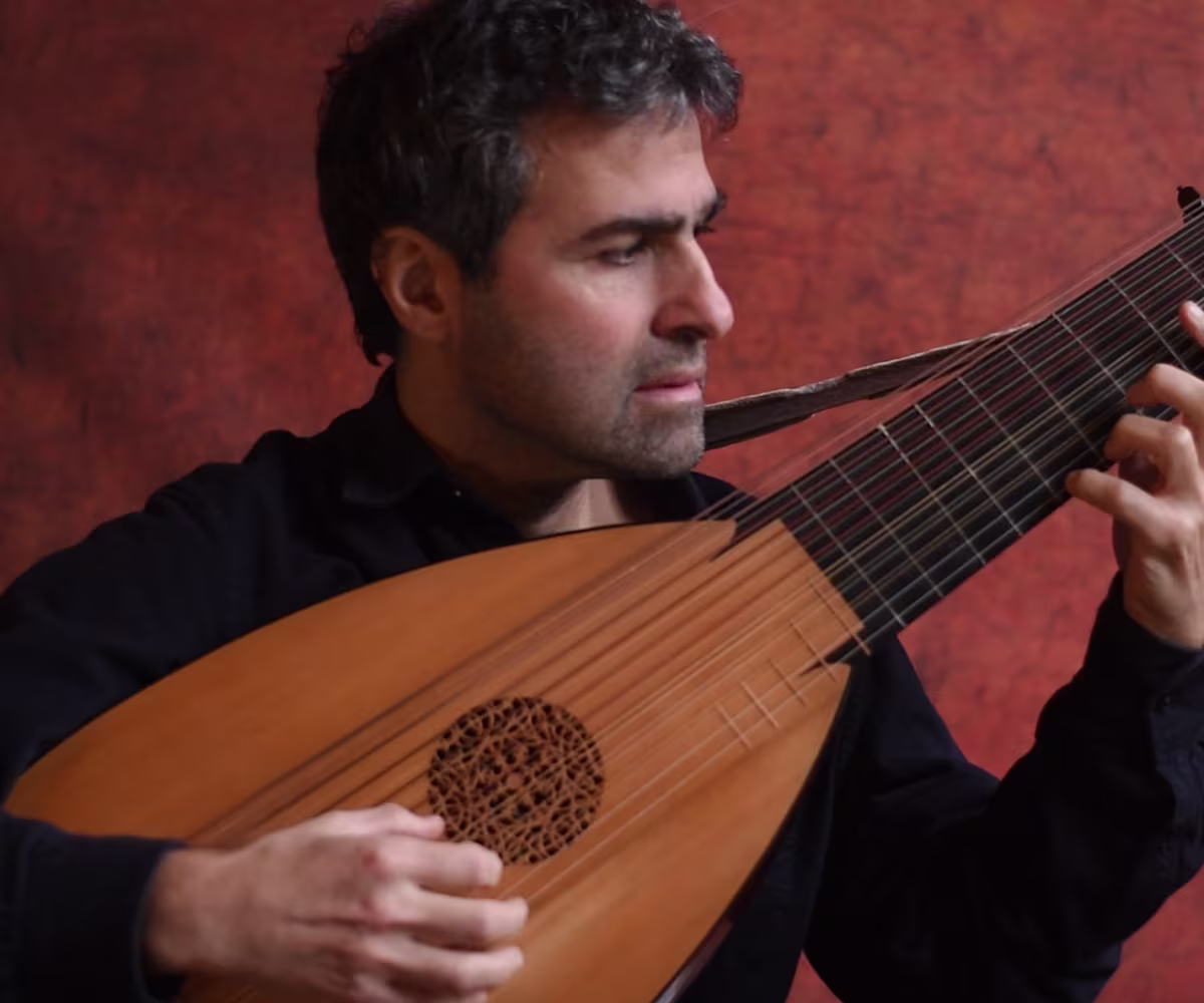 Lutenist Yair Avidor plays Bach and Weiss Lutenist Yair Avidor plays Bach and Weiss