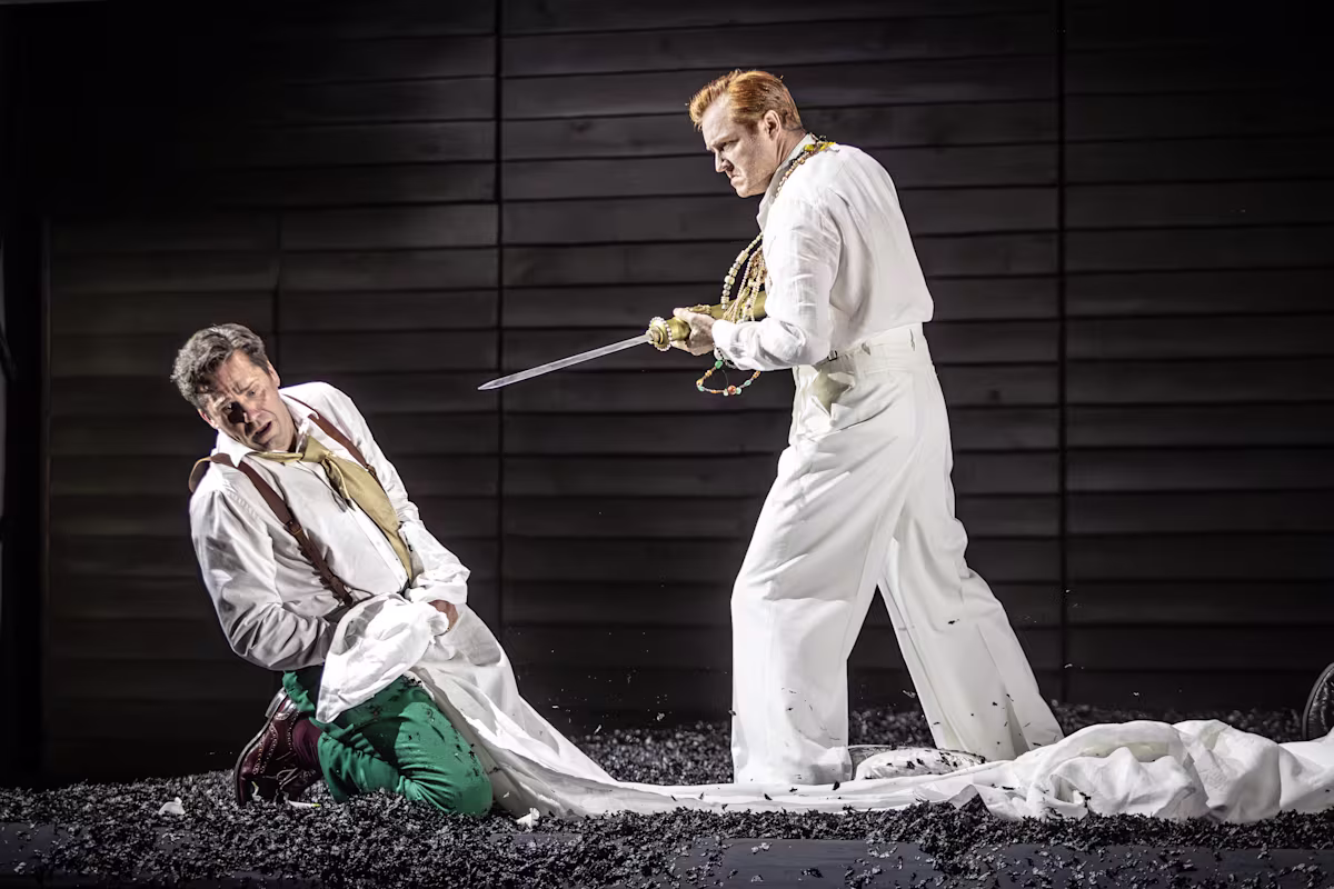 Ed Lyon as Grimoaldo and Tim Mead as Bertarido in Handel’s ‘Rodelinda’ at Garsington | Photo by Craig Fuller Ed Lyon as Grimoaldo and Tim Mead as Bertarido in Handel’s ‘Rodelinda’ at Garsington | Photo by Craig Fuller