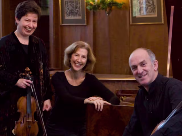Mozart-Paxton-Schubert Mozart-Paxton-Schubert