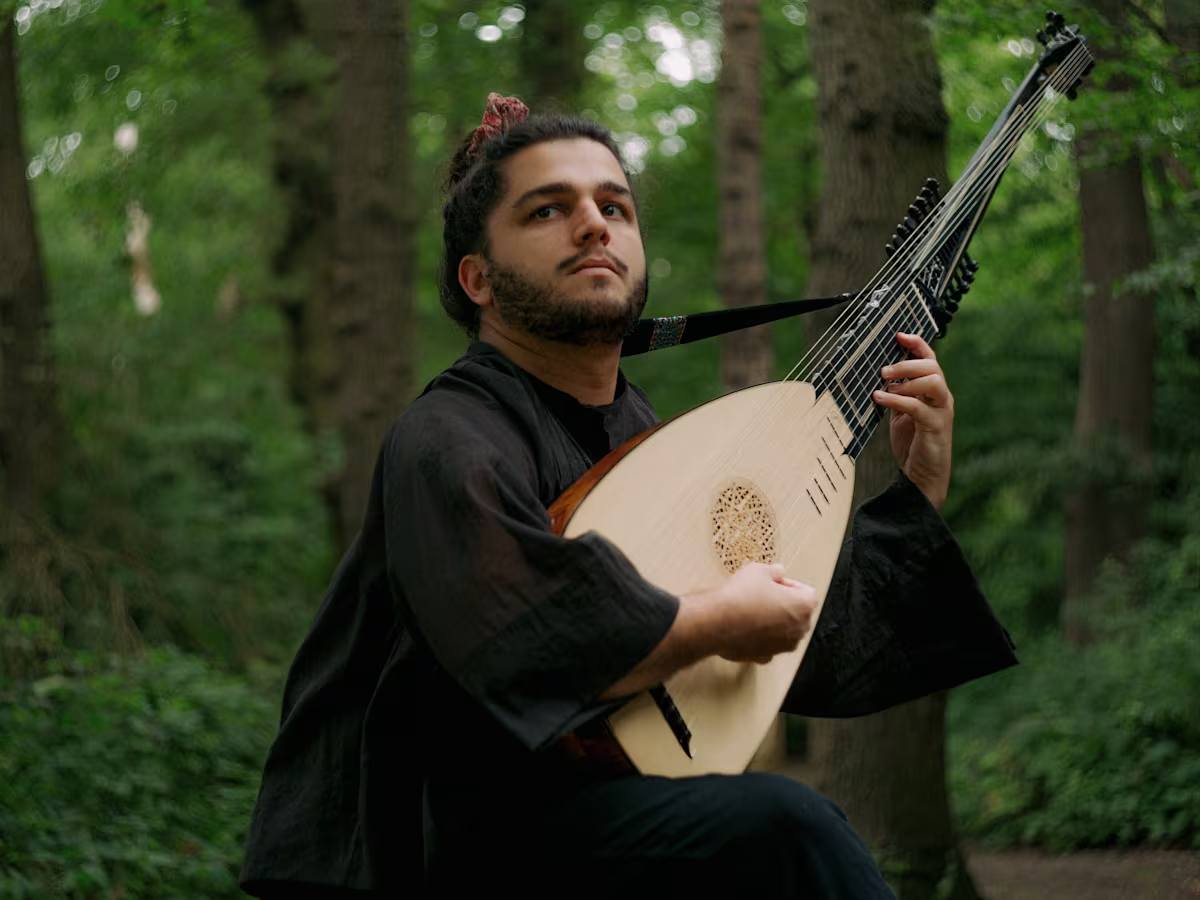 In Conversation: Emanuele Addis - Continuo Connect meets guitarist and lutenist Emanuele Addis