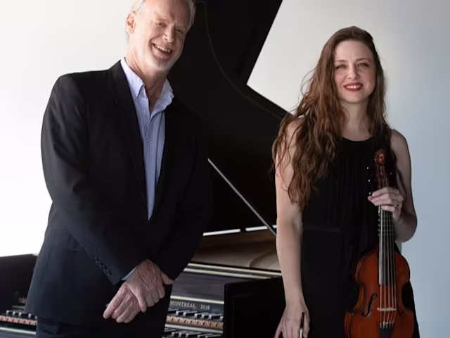 Pardessus in Paradise - The Womanâs Violin Pardessus in Paradise - The Womanâs Violin