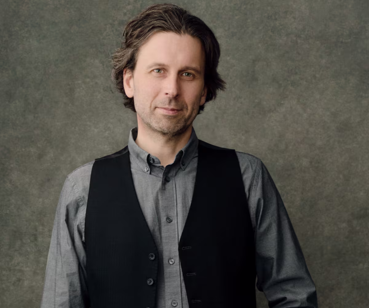 Robin Bigwood Robin Bigwood