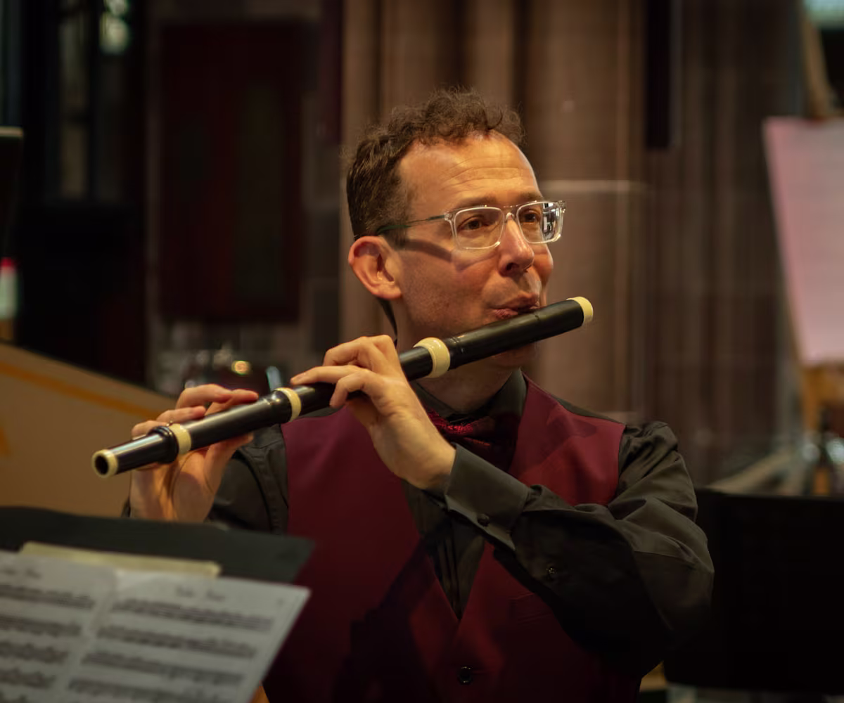 Intimate Notes - 'The French Flute' Intimate Notes - 'The French Flute'