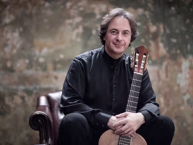 HOMAGES - Guitar recital HOMAGES - Guitar recital