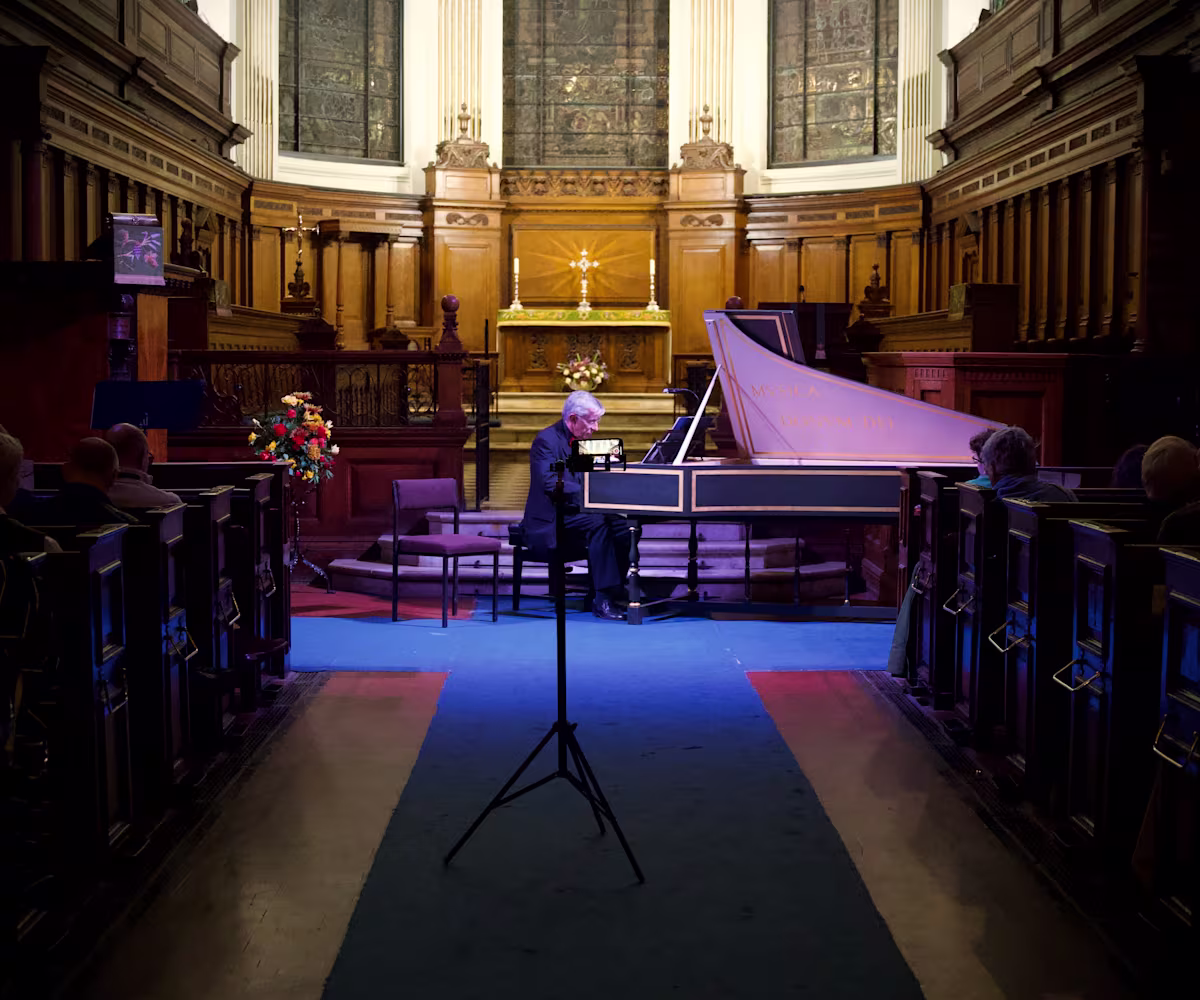 The Nightingale in Love The Nightingale in Love