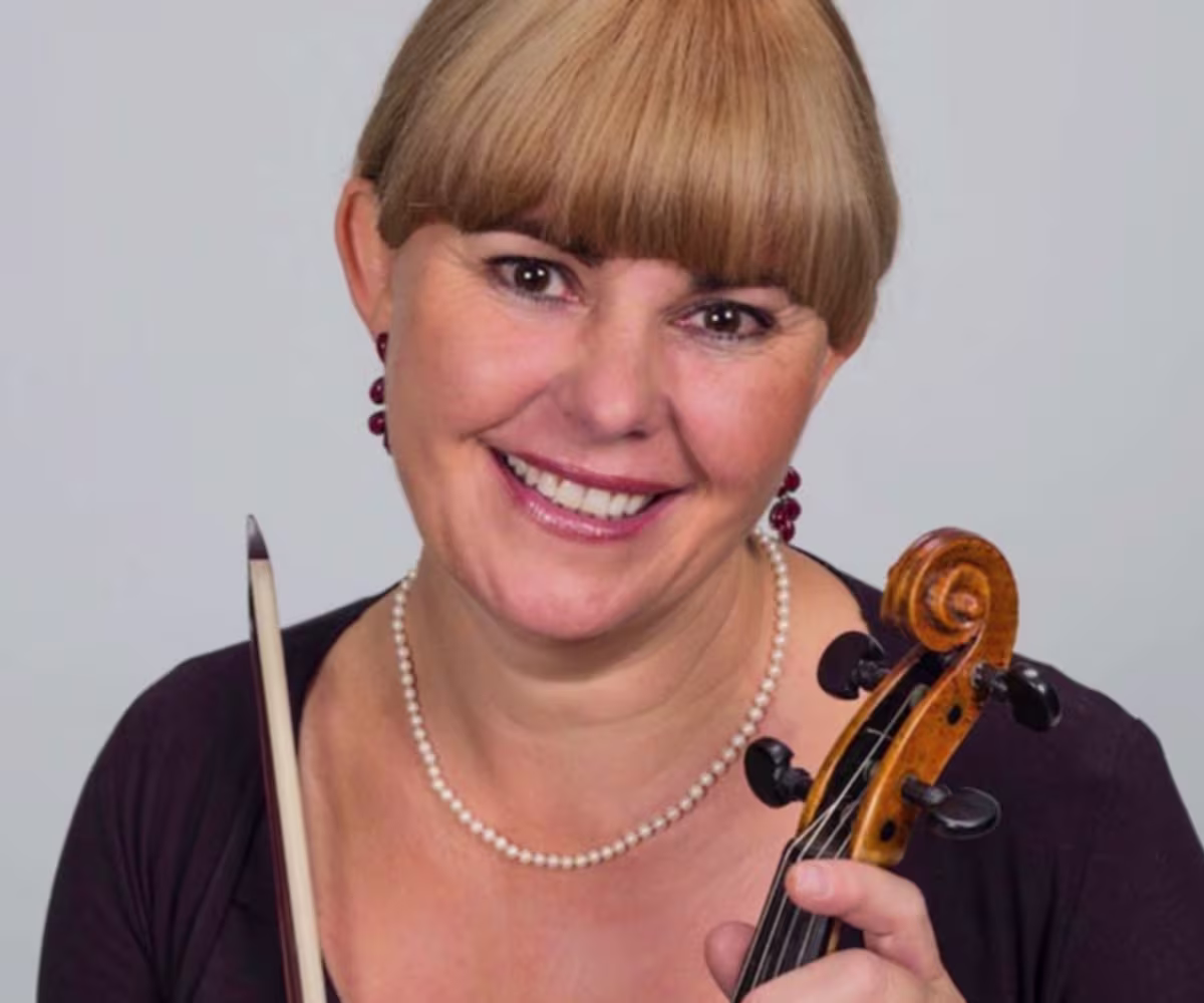 Pauline Nobes Pauline Nobes