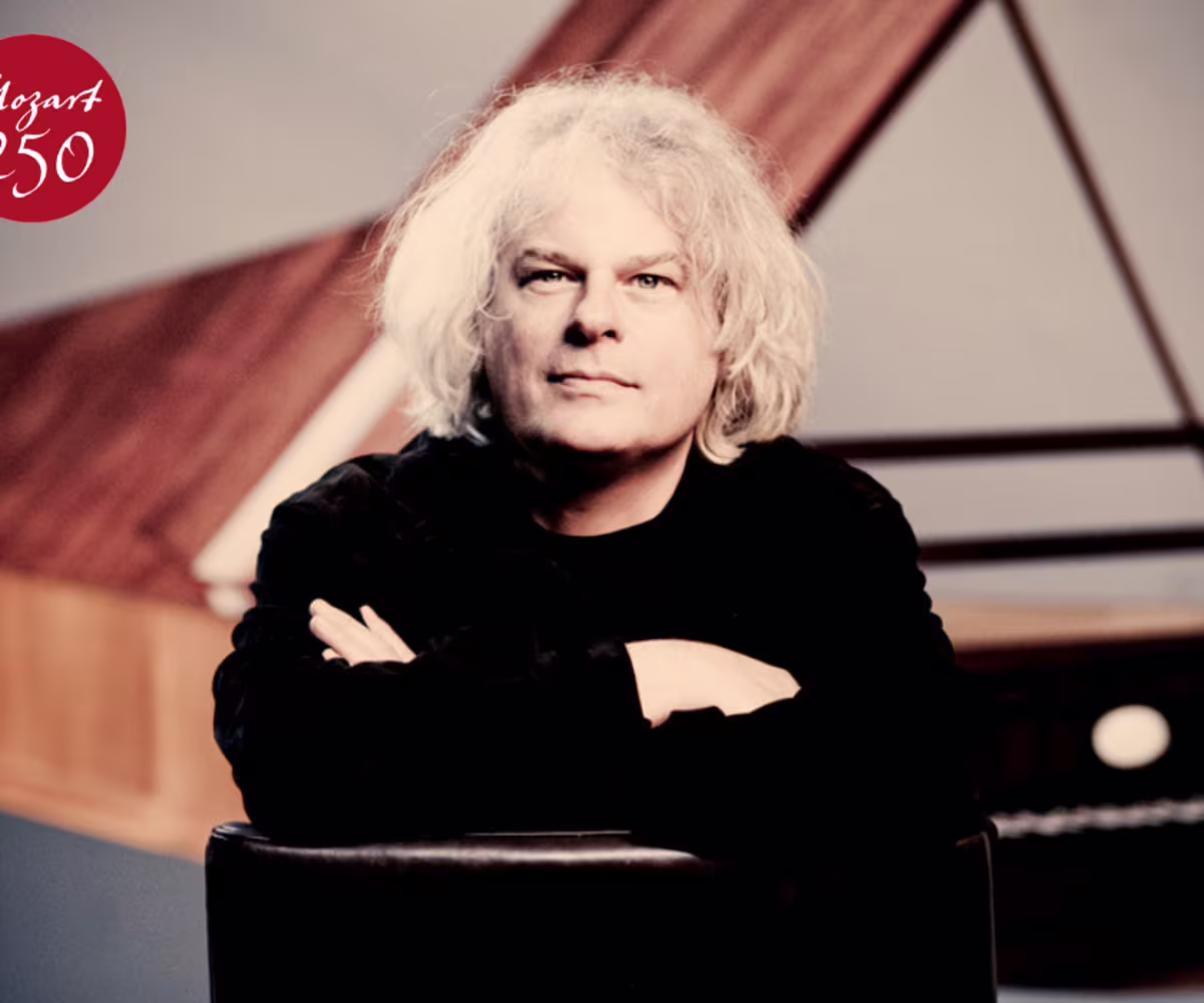 Ronald Brautigam plays Mozart Ronald Brautigam plays Mozart