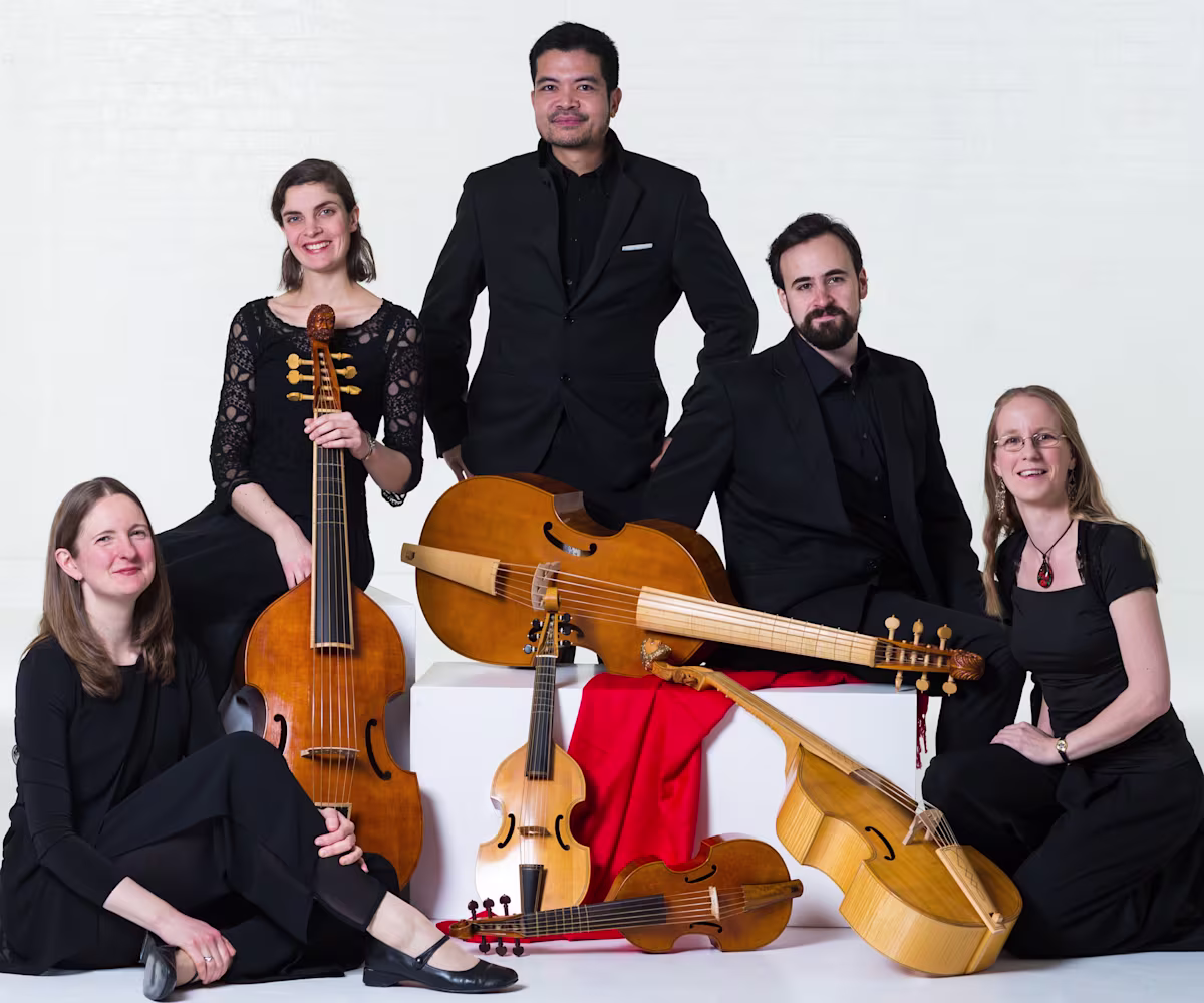 The Best Hand in England The Best Hand in England