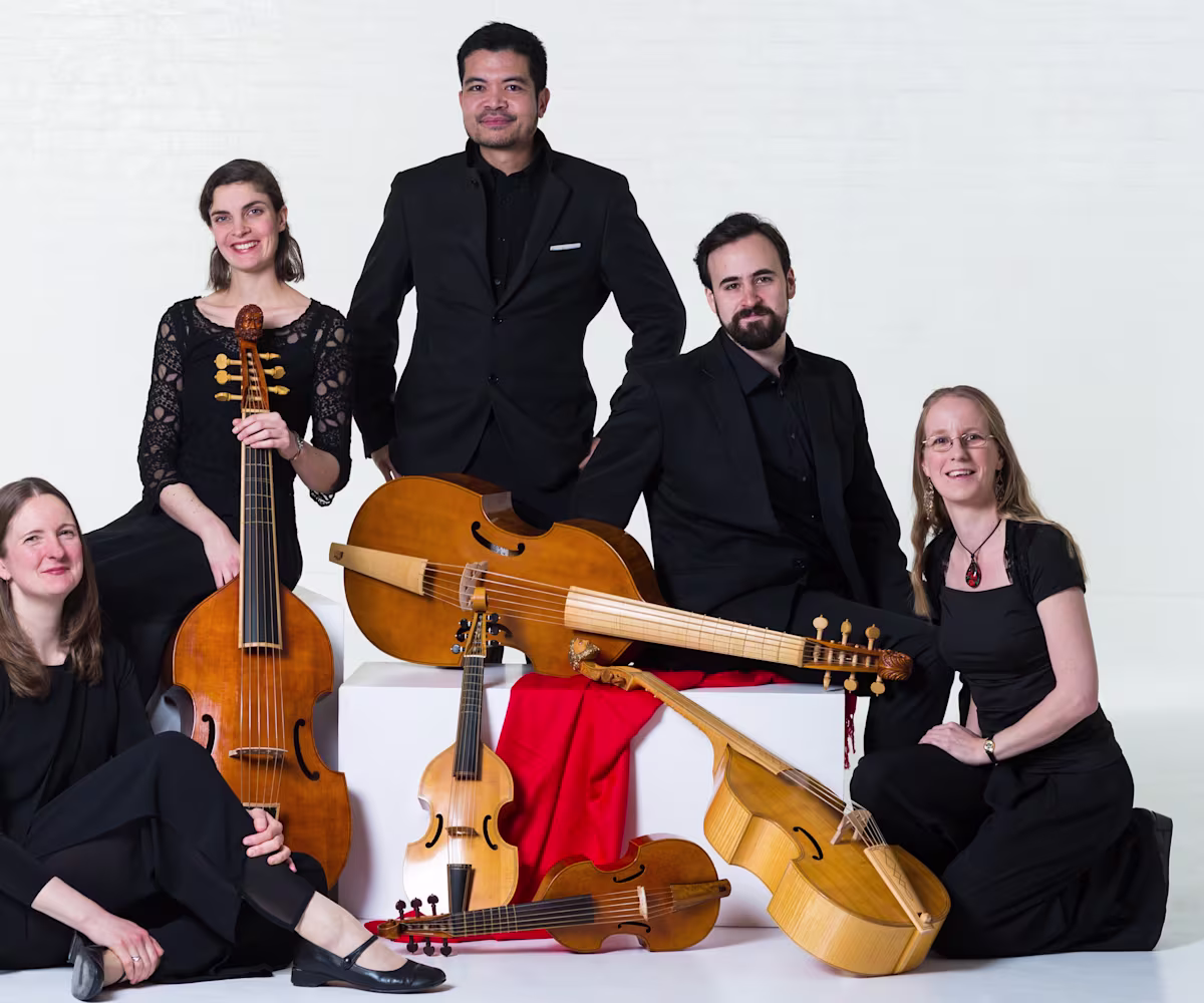 The Best Hand in England The Best Hand in England