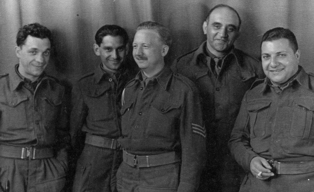Pleeth (2nd from left) and Rubbra (centre)