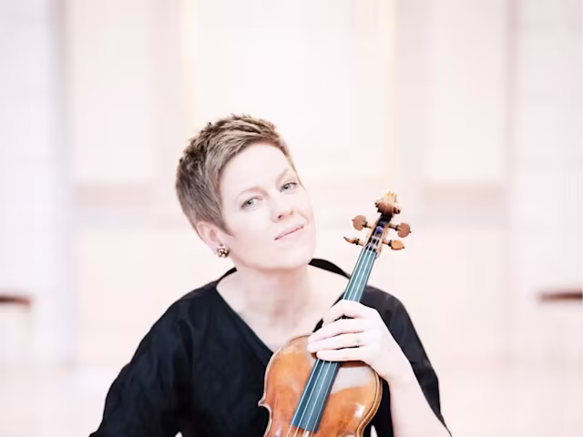 Rattle Conducts Schumann Rattle Conducts Schumann