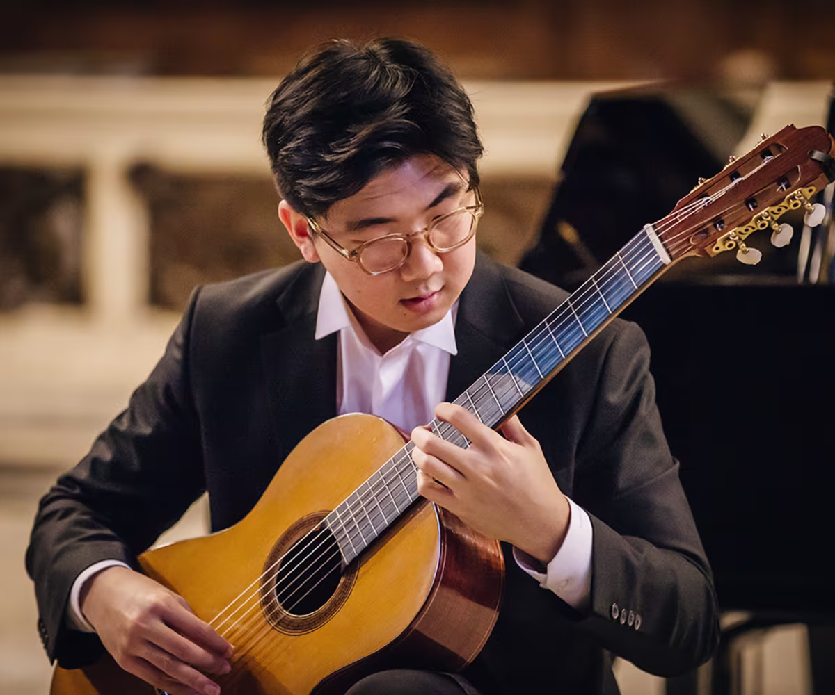 Lunchtime Concert Lunchtime Concert