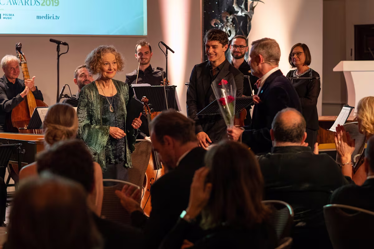 Gramophone Awards (2019): Lifetime Achievement Award-winner Dame Emma Kirkby & Young Artist Jakub Józef Orlinski Gramophone Awards (2019): Lifetime Achievement Award-winner Dame Emma Kirkby & Young Artist Jakub Józef Orlinski
