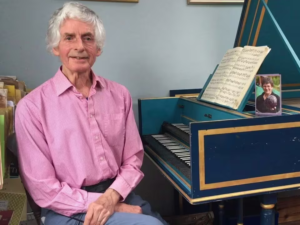 Alastair Ross Alastair Ross