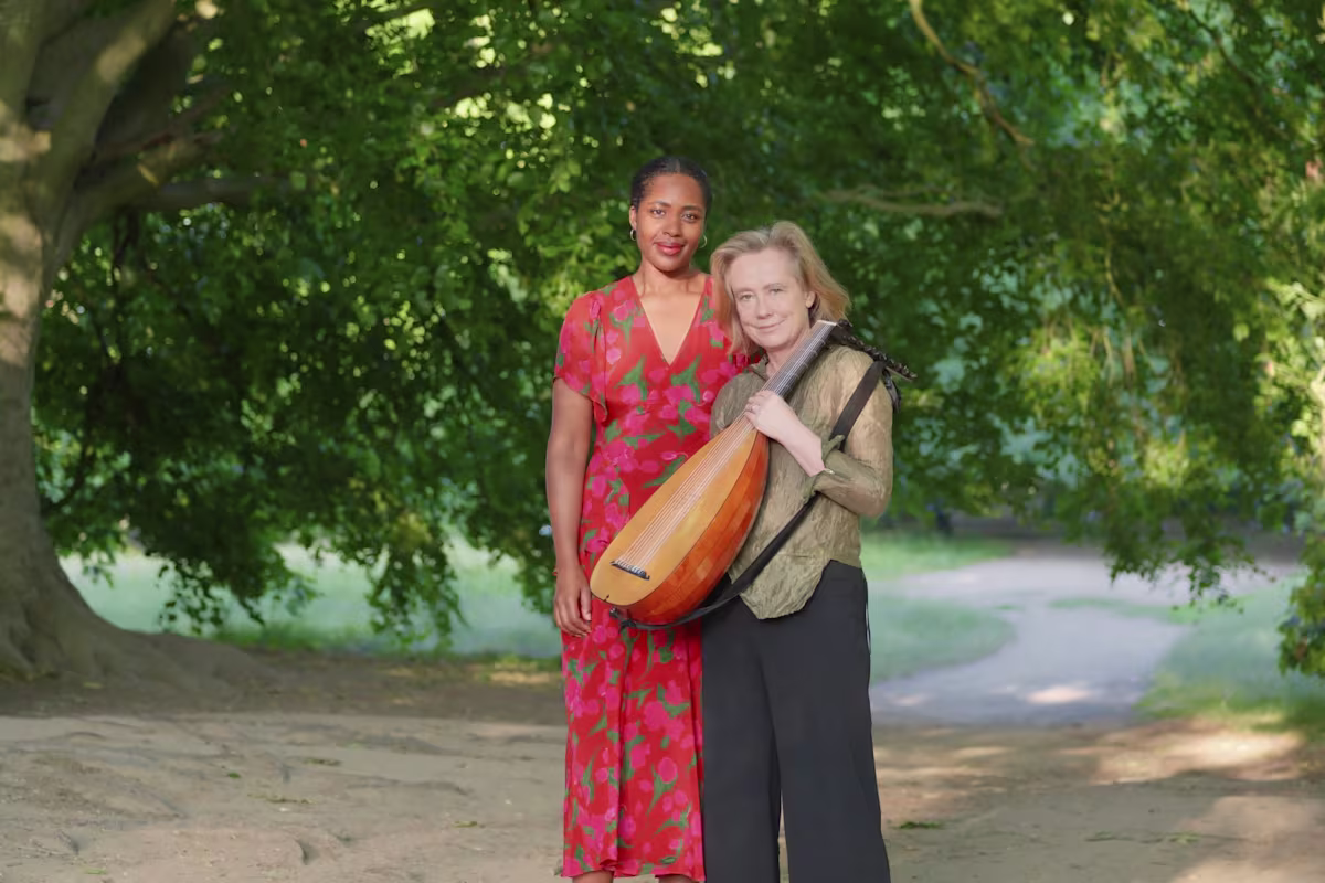 Nardus Williams and Liz Kenny bring their evocative programme of music for lute and soprano to London Festival of Baroque Music on 30 October | photo by Camilla Greenwell Nardus Williams and Liz Kenny bring their evocative programme of music for lute and soprano to London Festival of Baroque Music on 30 October | photo by Camilla Greenwell
