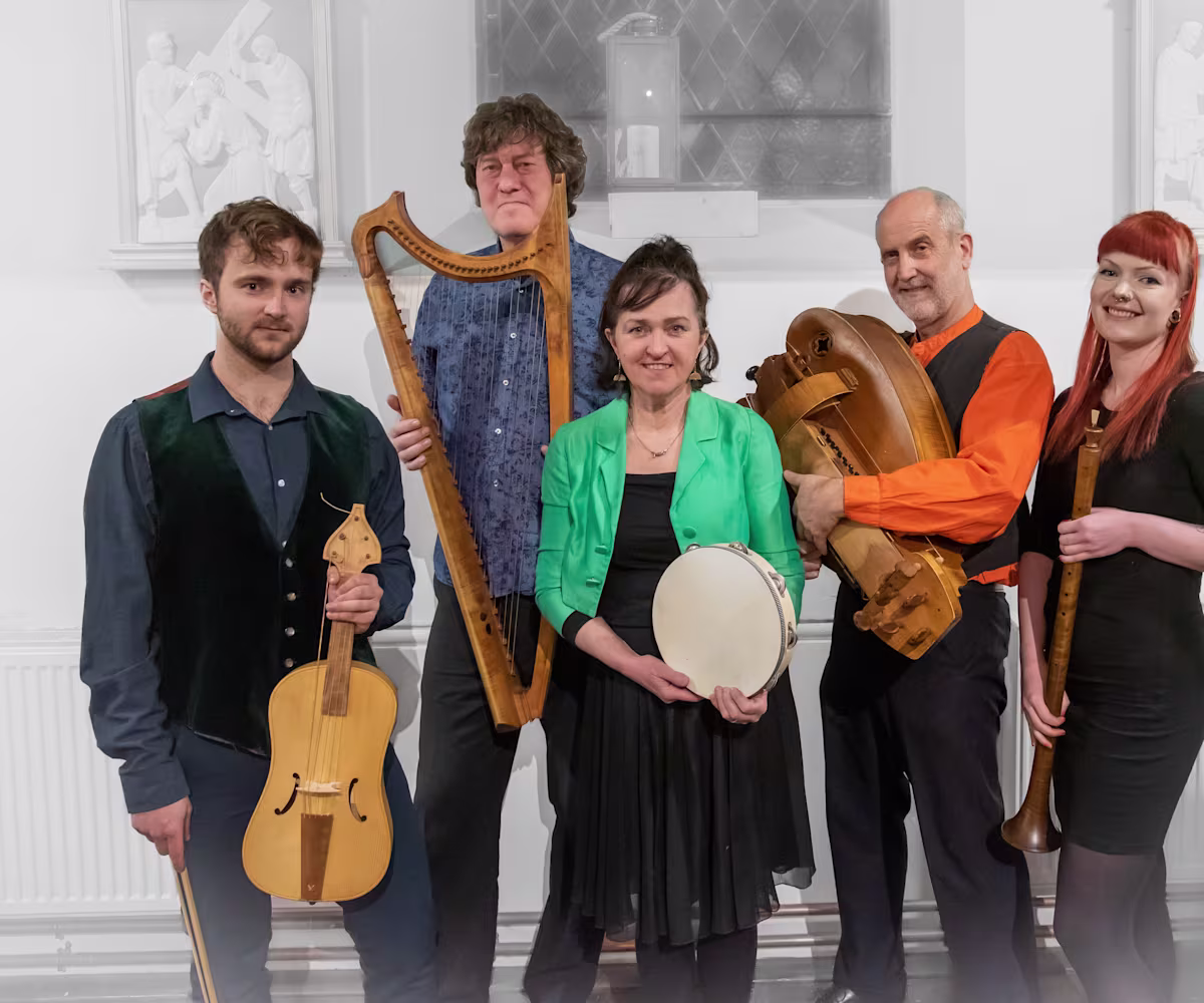 Early Music 8: Sirinu Early Music 8: Sirinu
