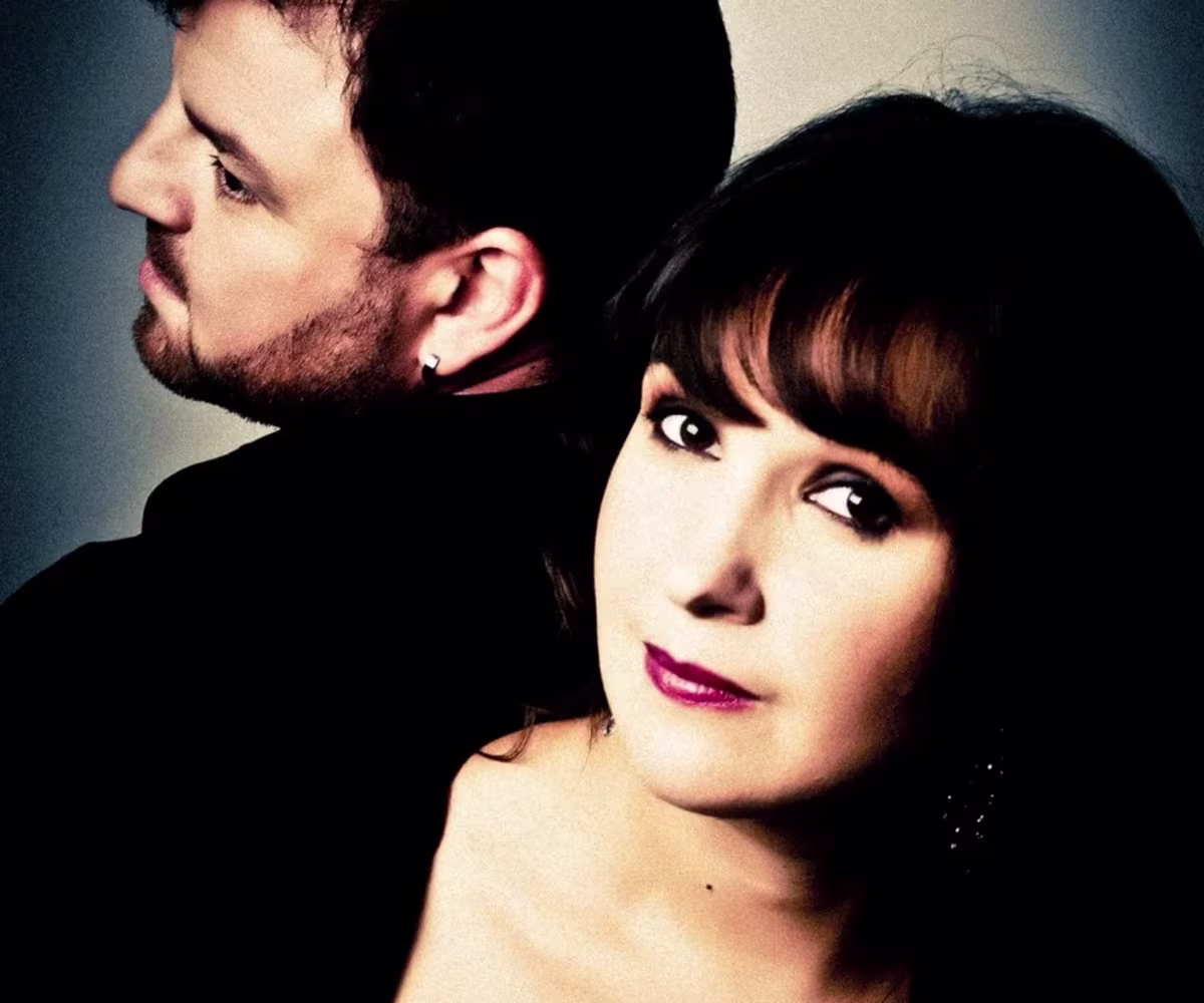Kate Semmens (soprano) and Steven Devine (chamber organ and piano) Kate Semmens (soprano) and Steven Devine (chamber organ and piano)