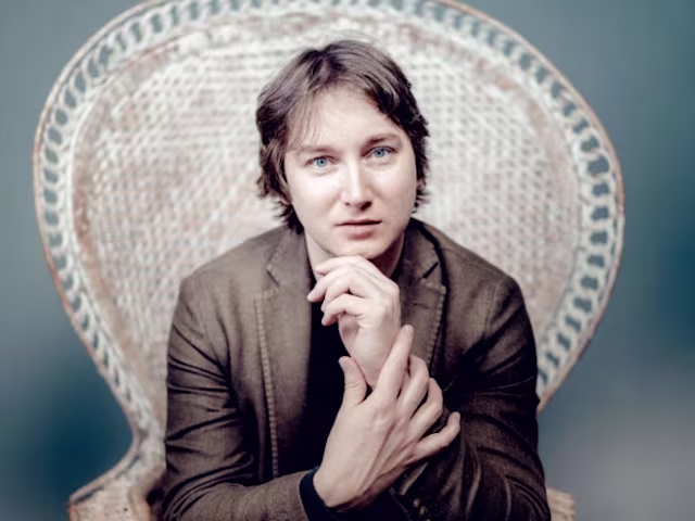 Maxim Emelyanychev Plays Mozart Maxim Emelyanychev Plays Mozart