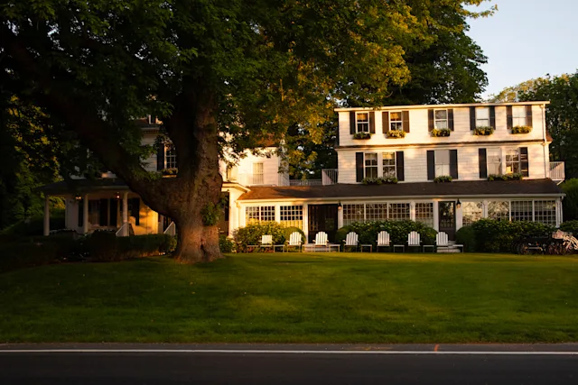 TheMaidstone_ExteriorInterior_7.jpg