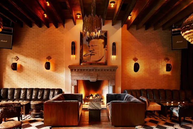 TheLudlow_Bar_1.jpg