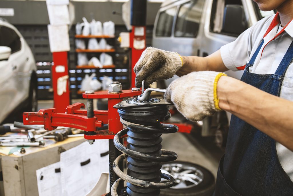 How to know when to change your shocks | Meineke