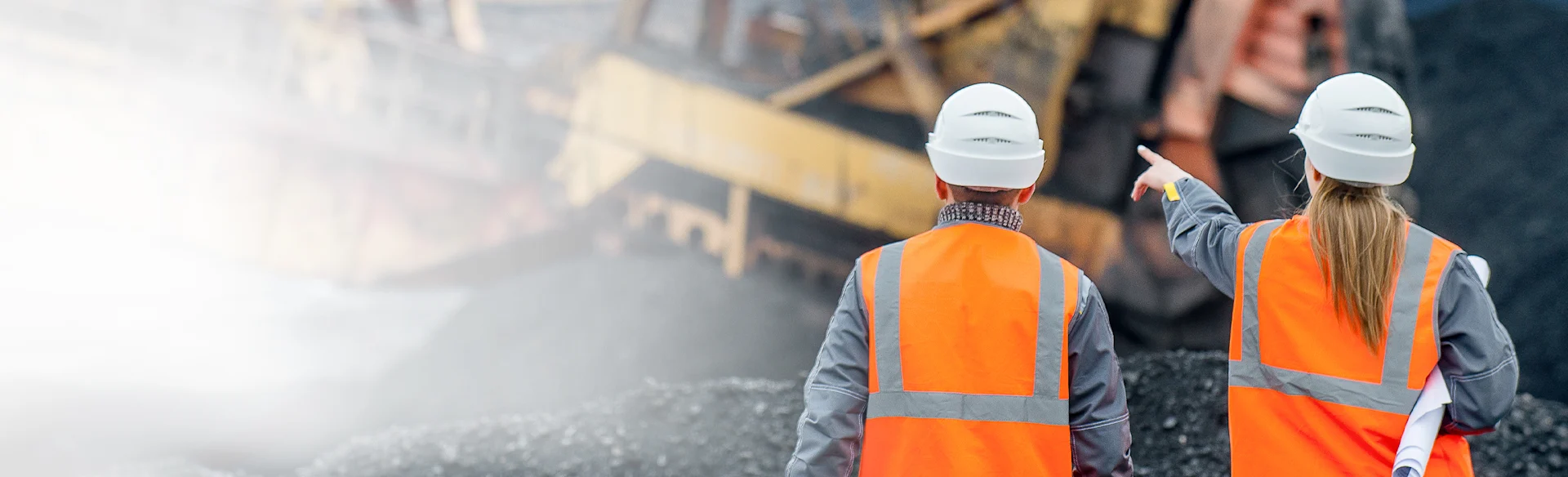 Construction-workers-white-hard-hats-Mining HEROImage