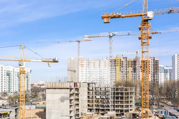 Resources THUMBNAIL-cranes-construction