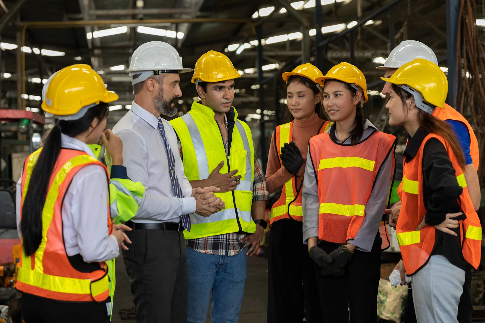 7 construction workers talking