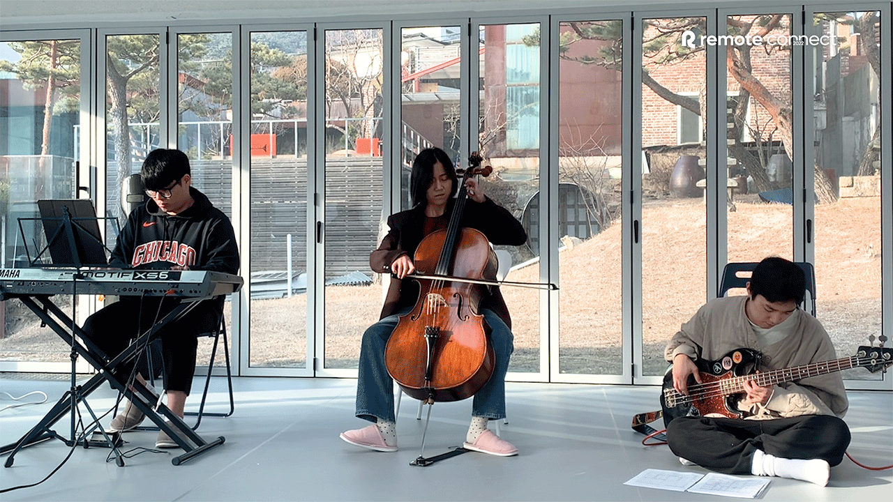 Big Violin Player | Seoul, Korea