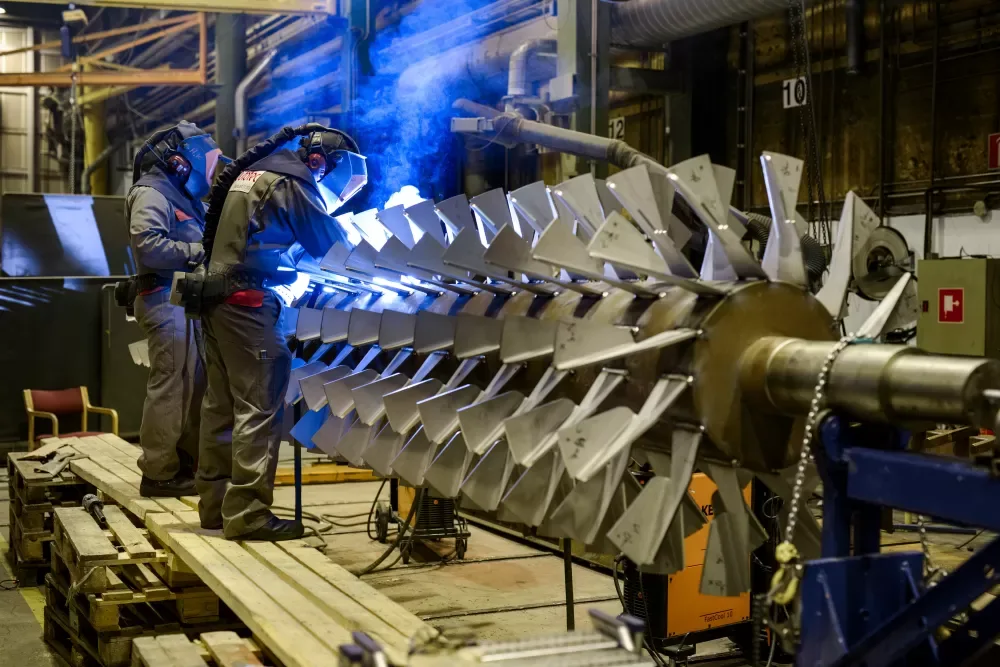 Werk in uitvoering in de werkplaats van Outotec Turula.