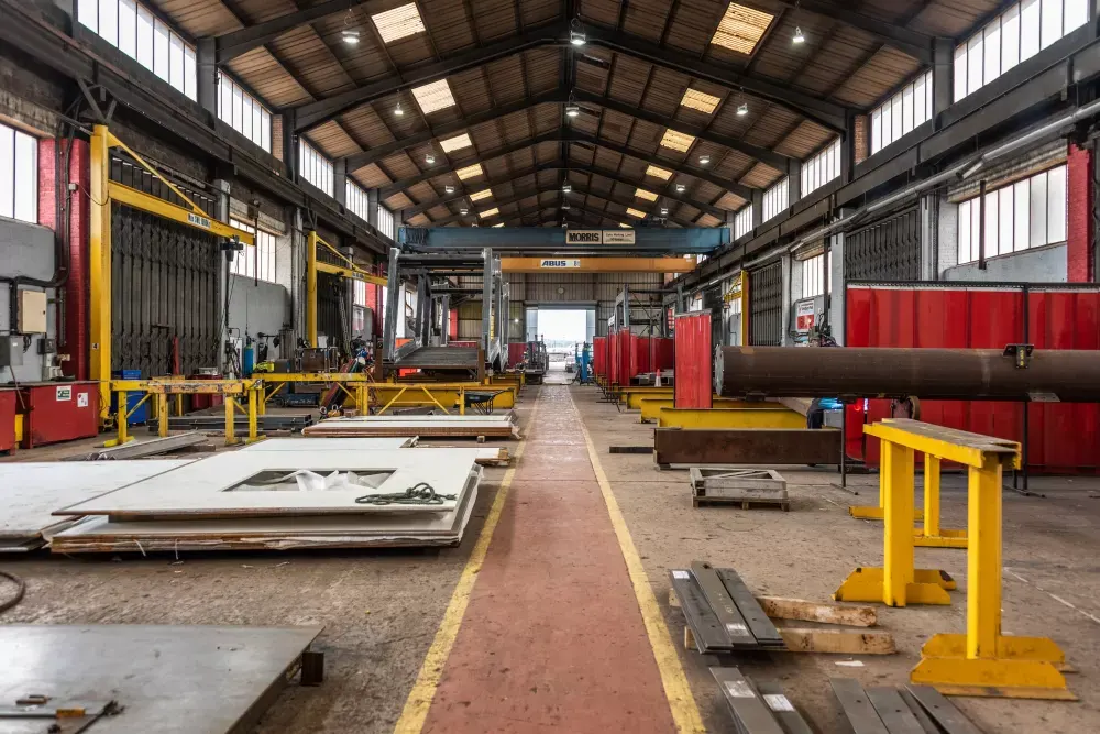 Westbury Park Engineering Ltd. is een van de grootste staalconstructiefabrikanten in Zuidwest-Engeland.