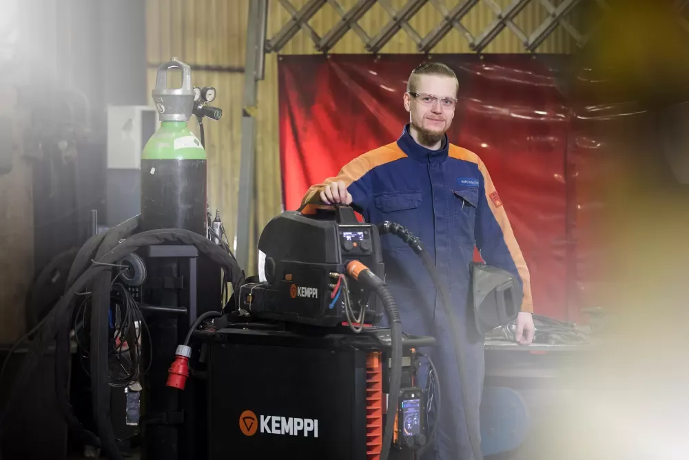 According to welder Aapo Kallio, the key strengths of the X8 MIG Welder are good usability and easy set up.