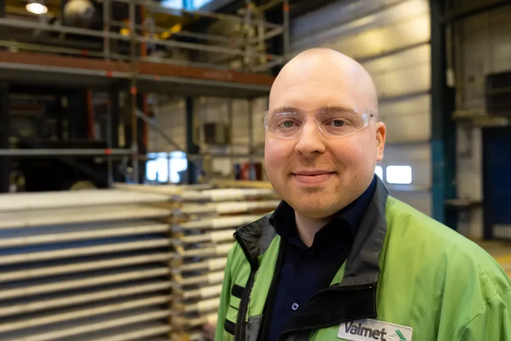 Senior Manager, Production Ville Lehtikangas setter pris på støtten fra Kemppi når det gjelder å løse sveiseutfordringer.