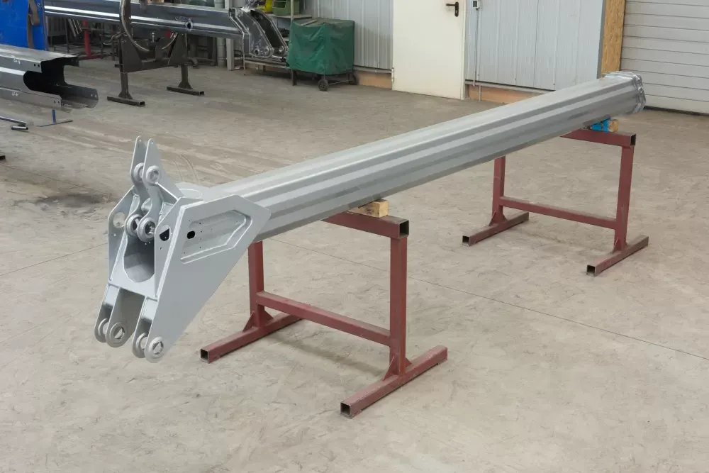 Une fois les travaux terminés, les flèches télescopiques permettent d'élever les nacelles jusqu'à 60 mètres de hauteur.
