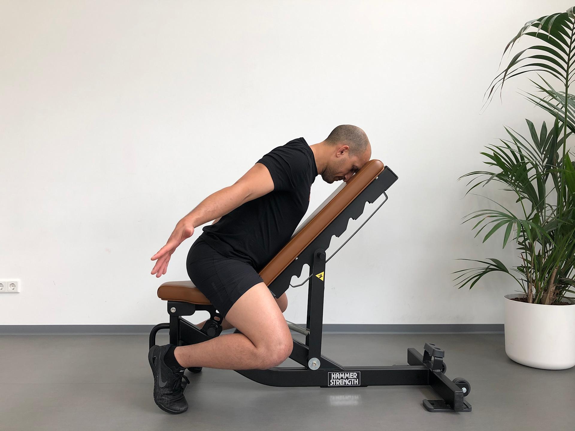 Shoulder | In sitting | Reversed fly part 4 | Yourbody.coach | Breda Schouder | In zit | Reversed fly deel 4 | Fysioefeningen.nl | Breda