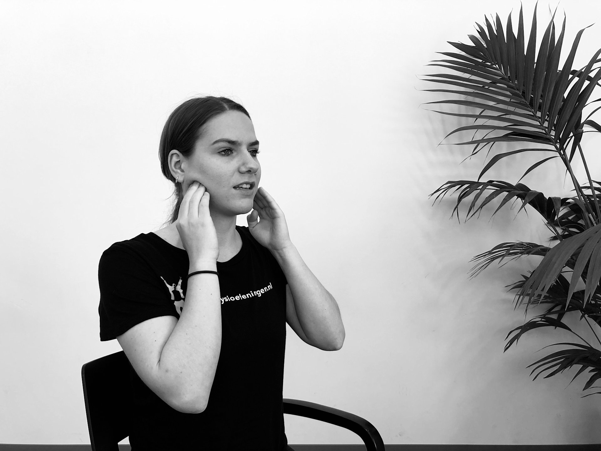 Massage mastication muscles Jaw | Sitting position | Massage mastication muscles | Yourbody.coach