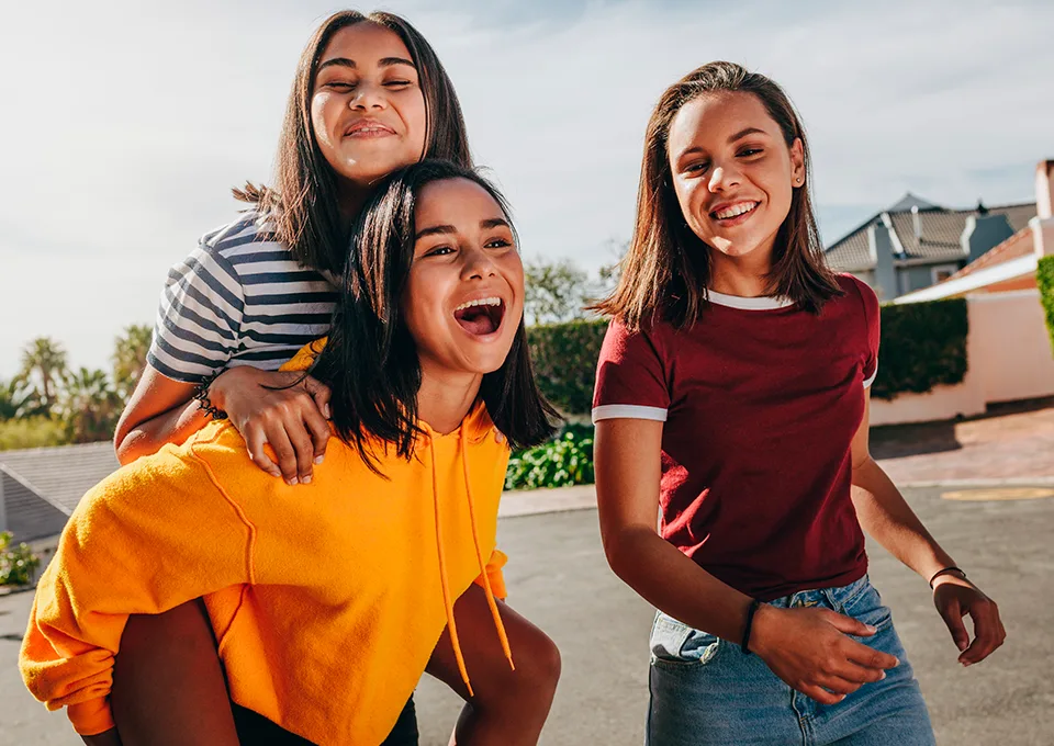 fases da puberdade feminina