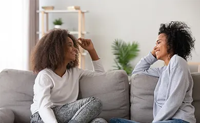 Hora da conversa importante sobre puberdade feminina