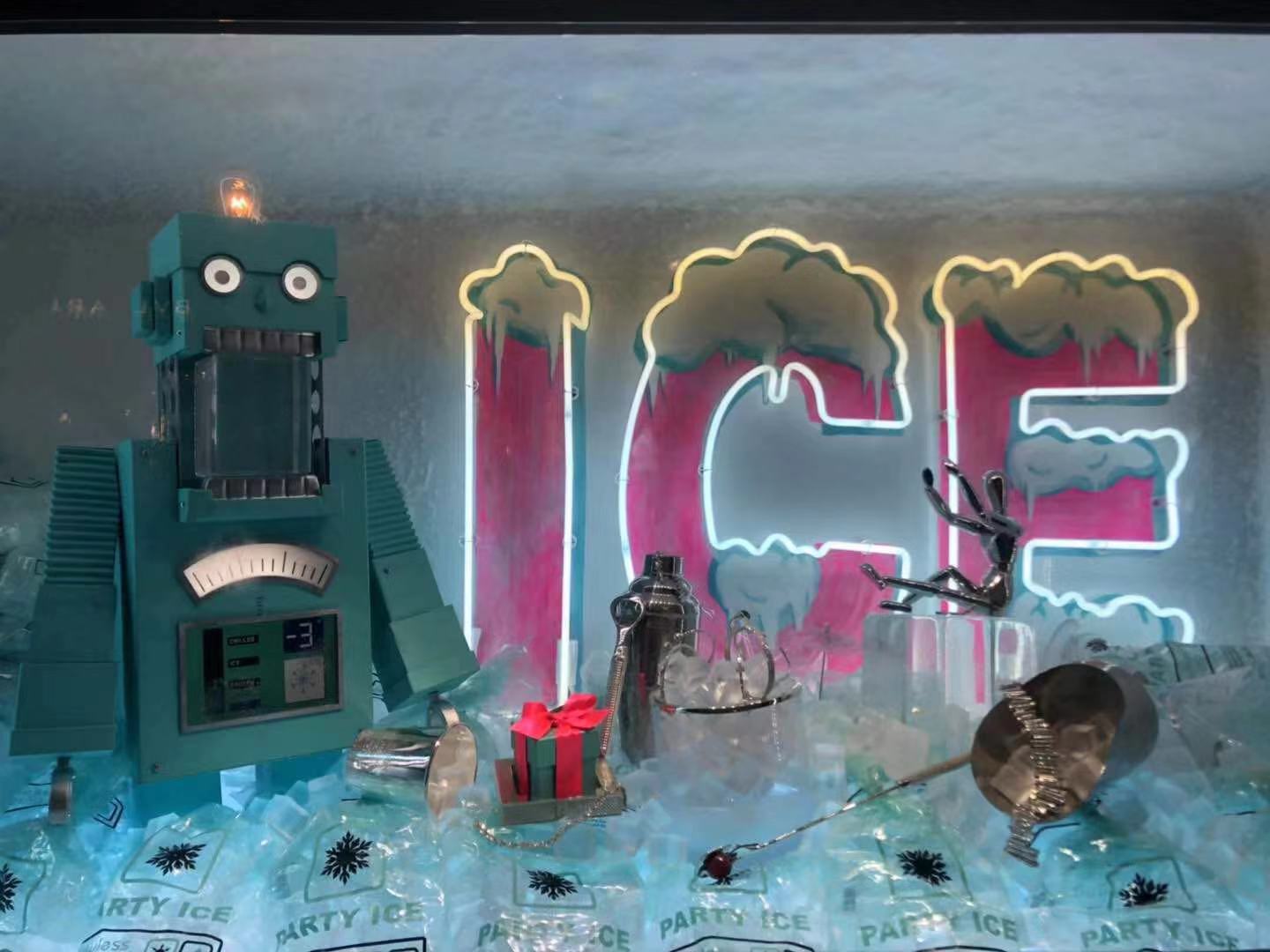 Tiffany store display