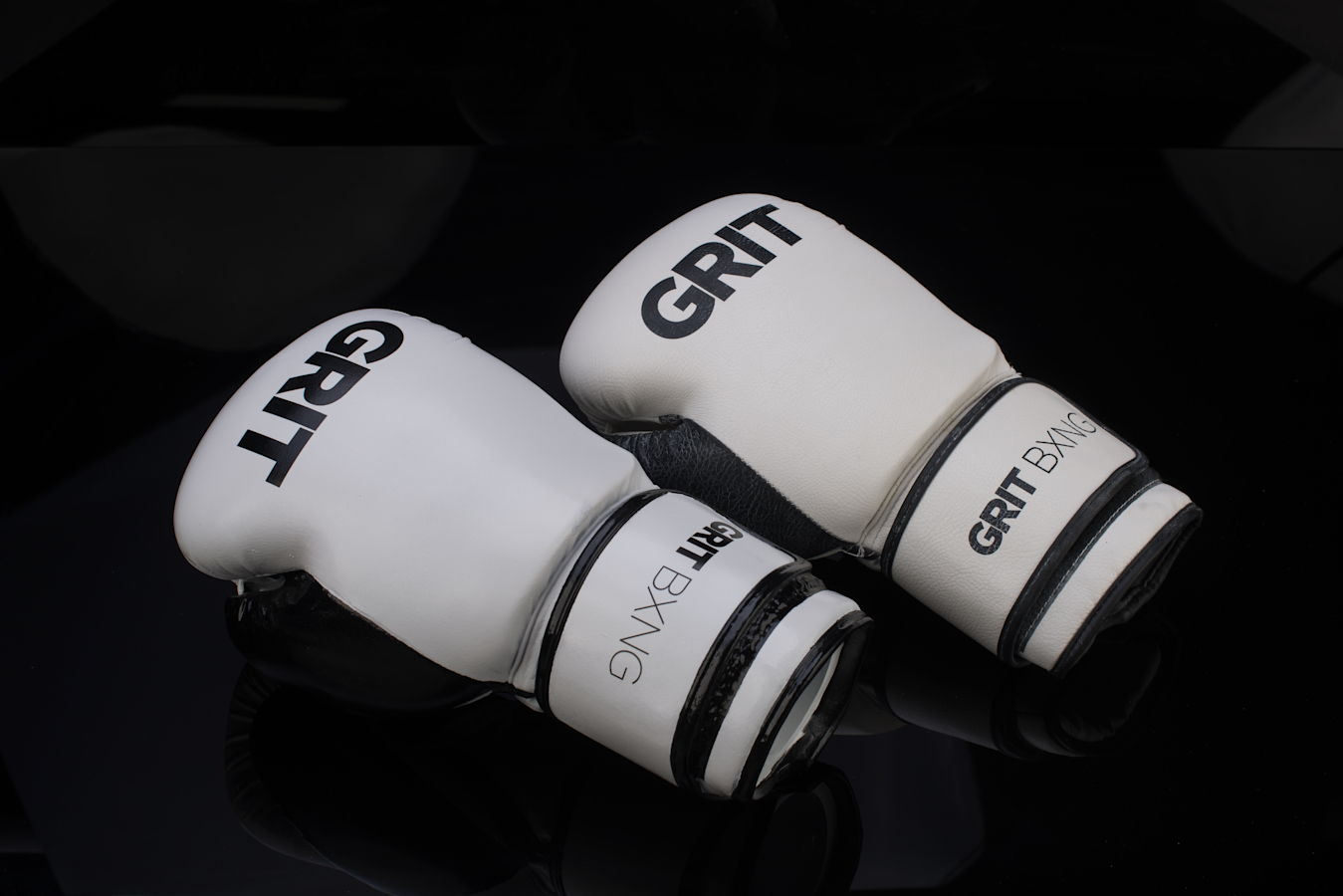 3D scan and reproduce a sculpture of the GRIT boxing glove