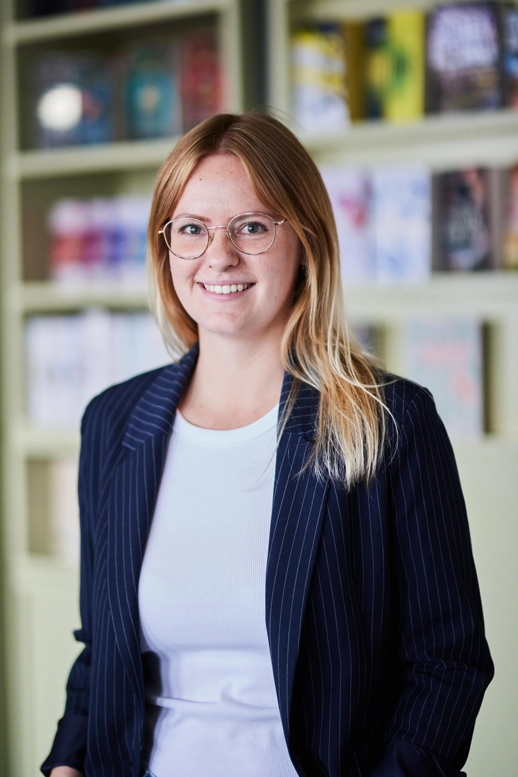 johanna-fluegge-kontakt-bastei-luebbe-1707x2560