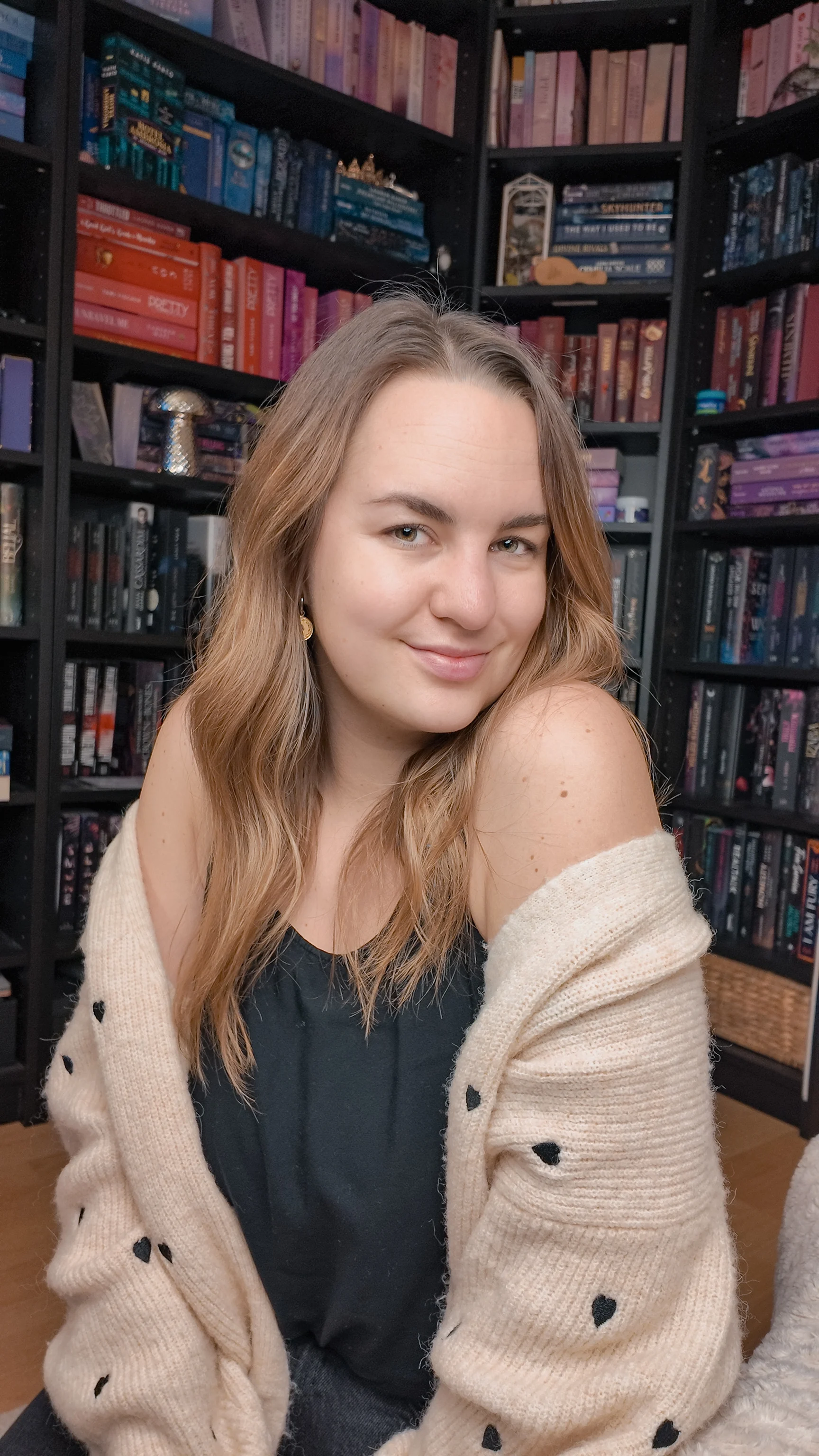 ONE | Bookish ONEs 2025 | Nessa Foto