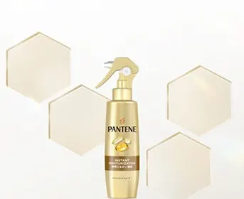 瞬間うるおい補給トリートメントウォーターのミストボトル